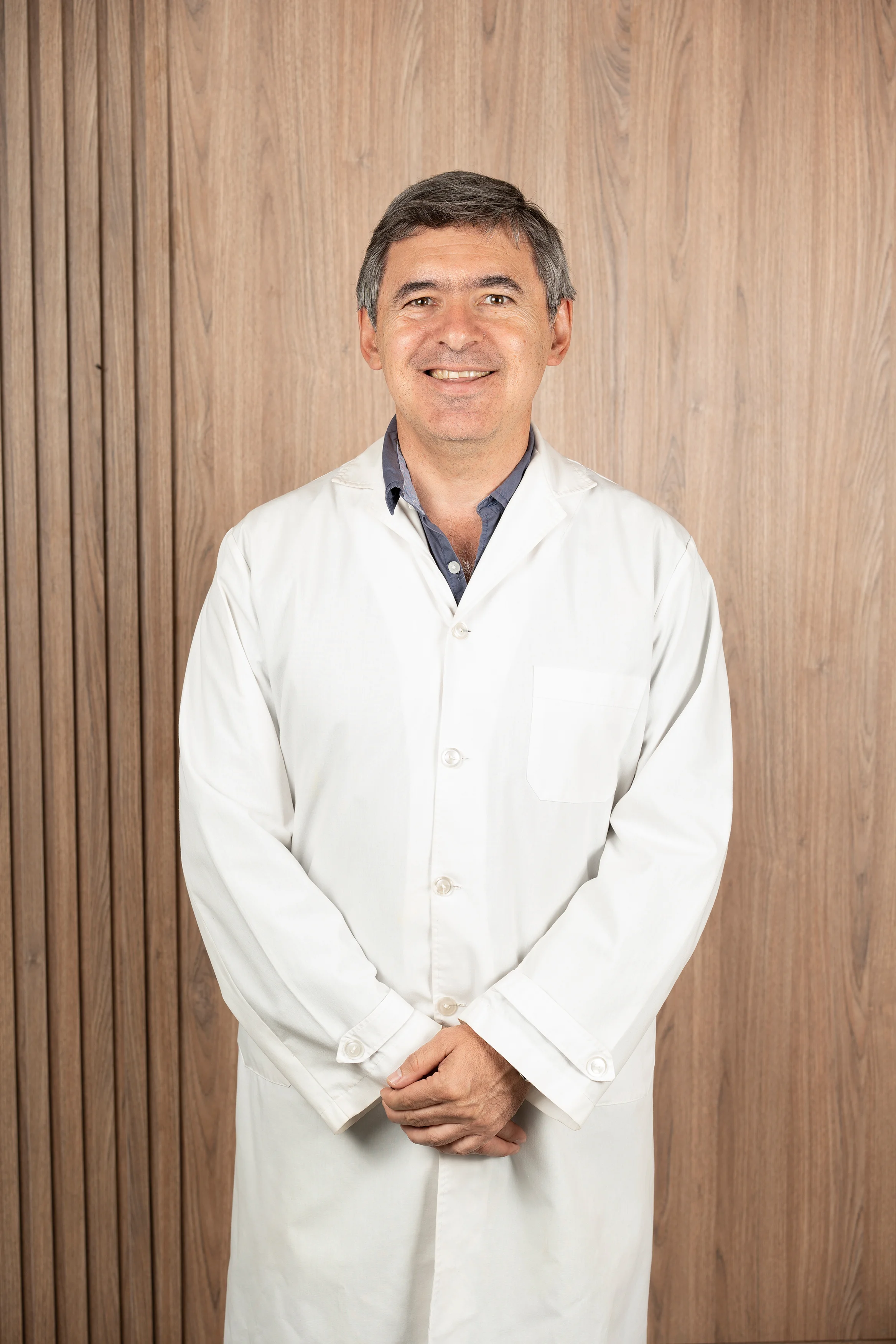 Dr. Carlos Olea